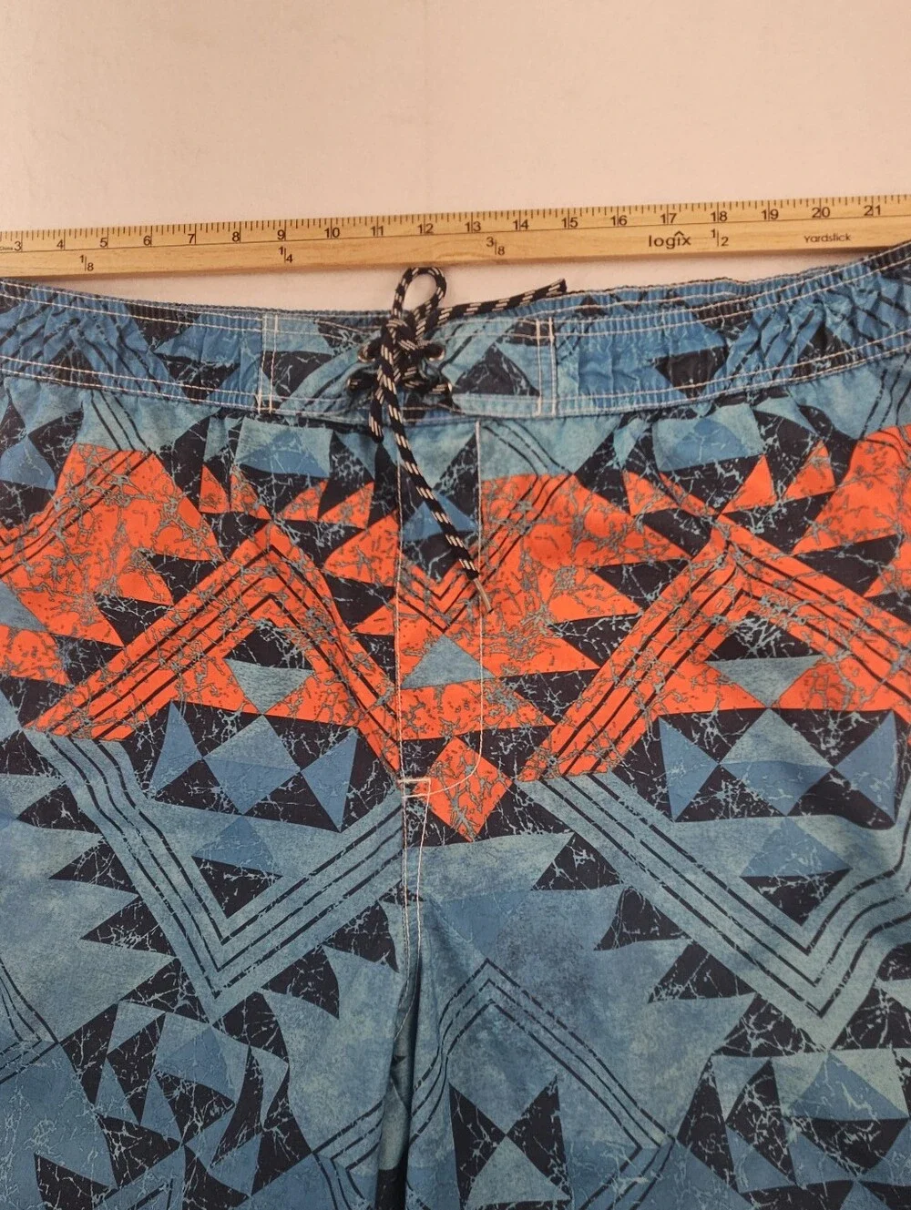 The Foundry Supply Co Swim Shorts Men's 2XL Blue Geometric Print Cargo Pockets0